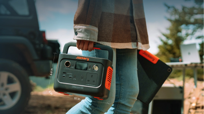 Powering Your Outdoor Adventures in Hyde Park with Jackery Explorer 240 V2 Portable Power Station